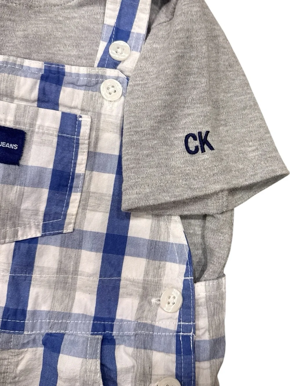 Calvin Klein Baby Boys Plaid Shortall Overalls Logo Tee size 24 months